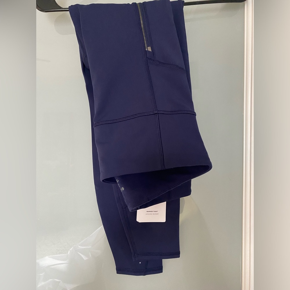 Athleta Rainier warm winter leggings size medium navy blue NWT
